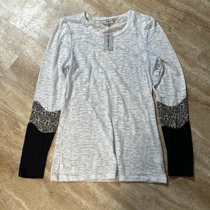 BNWT BKE Long Sleeve Top Size Large